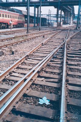 05v_031113_skys_new-delhi-station.jpg